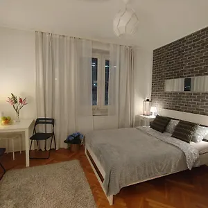  Apartment Down Town View